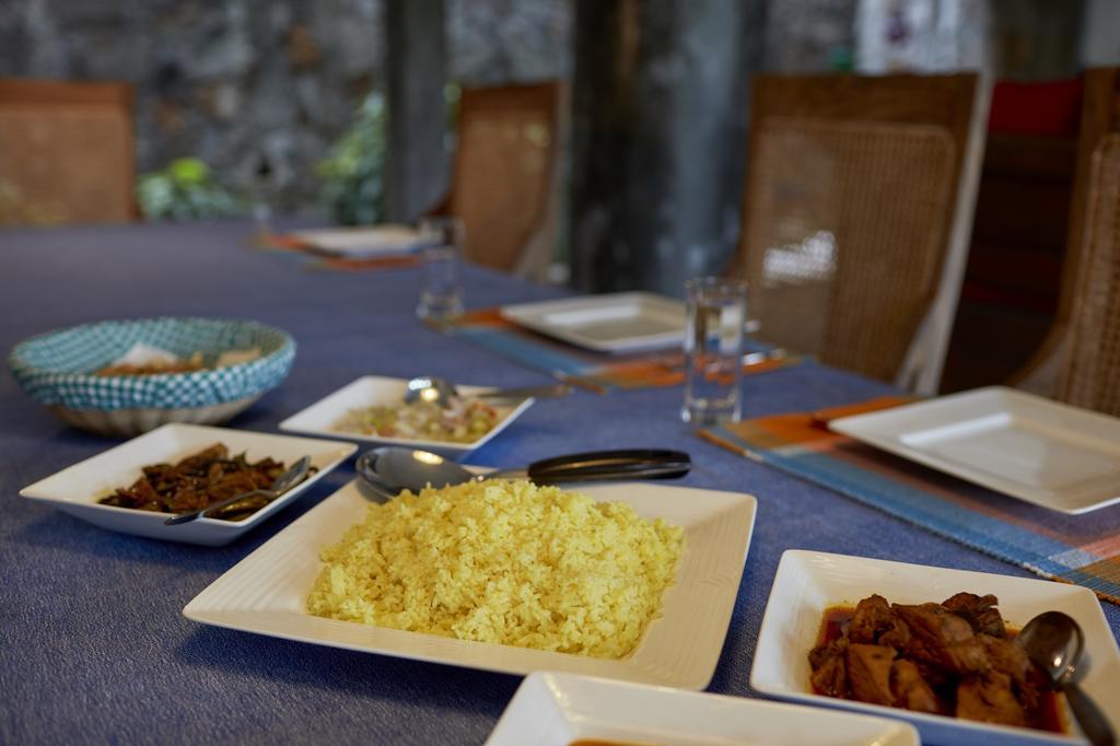 Bamboo Villa Kandy Digana Esterno foto